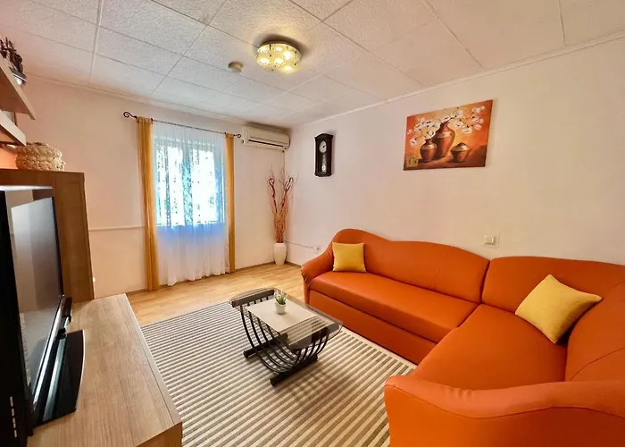 Dom wakacyjny Kuca Borna