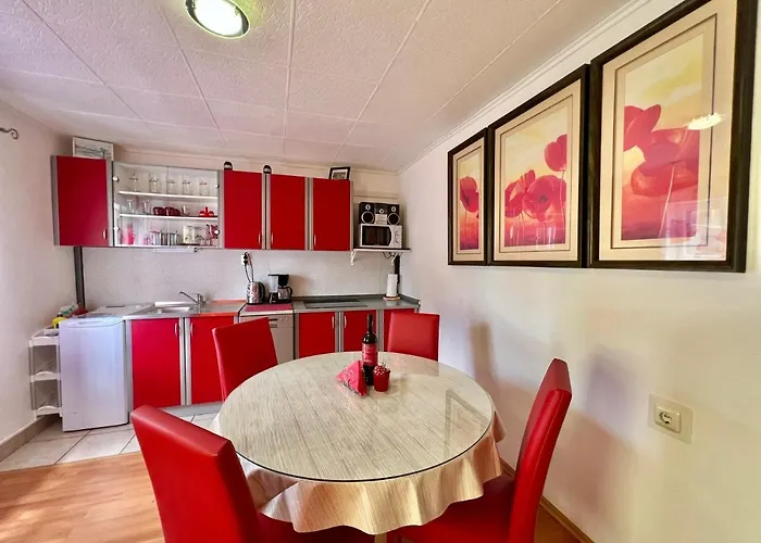 Dom wakacyjny Kuca Borna *